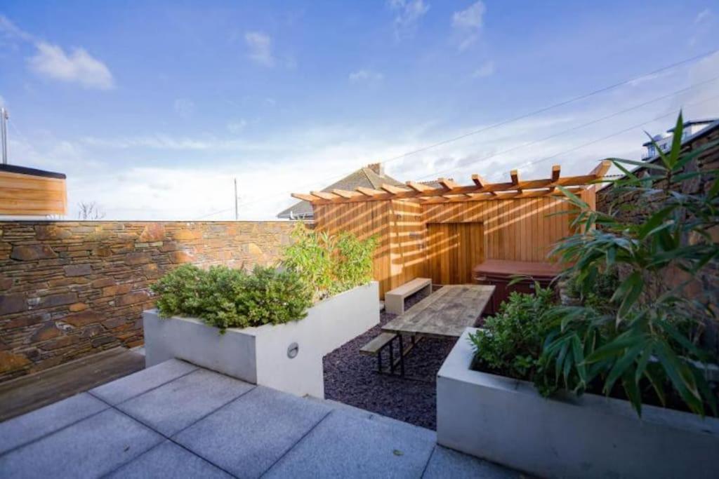 George24 - Spectacular, 5 Minutes To The Beach New Quay Exterior foto