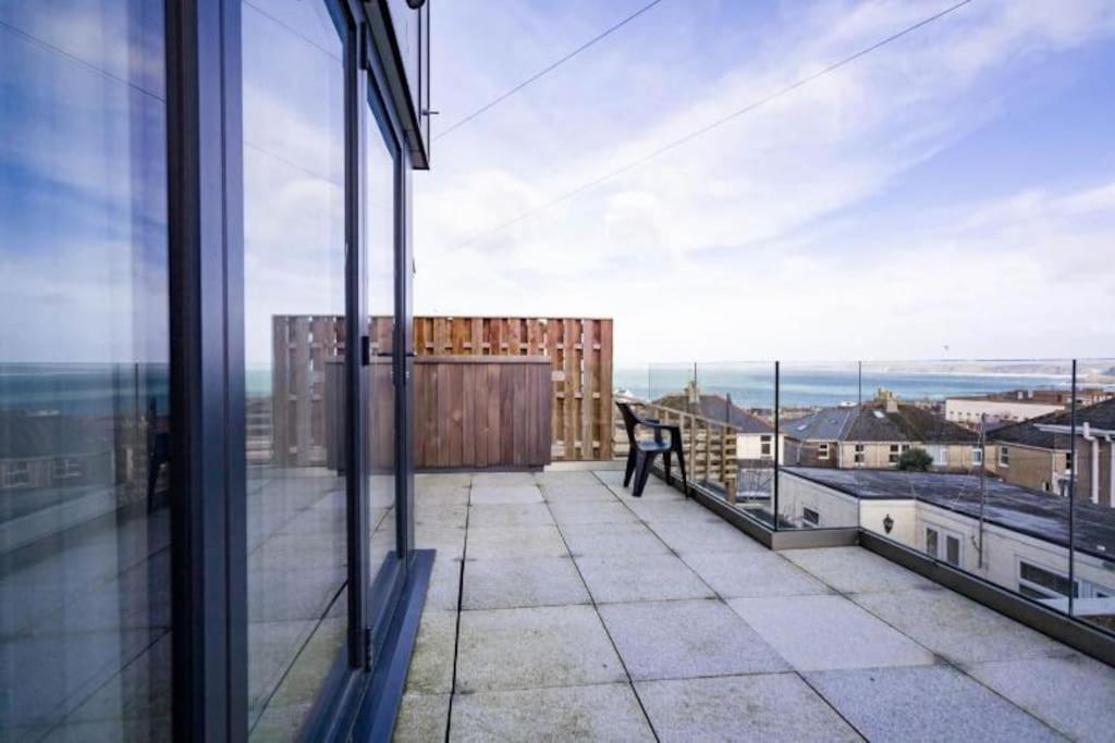 George24 - Spectacular, 5 Minutes To The Beach New Quay Exterior foto